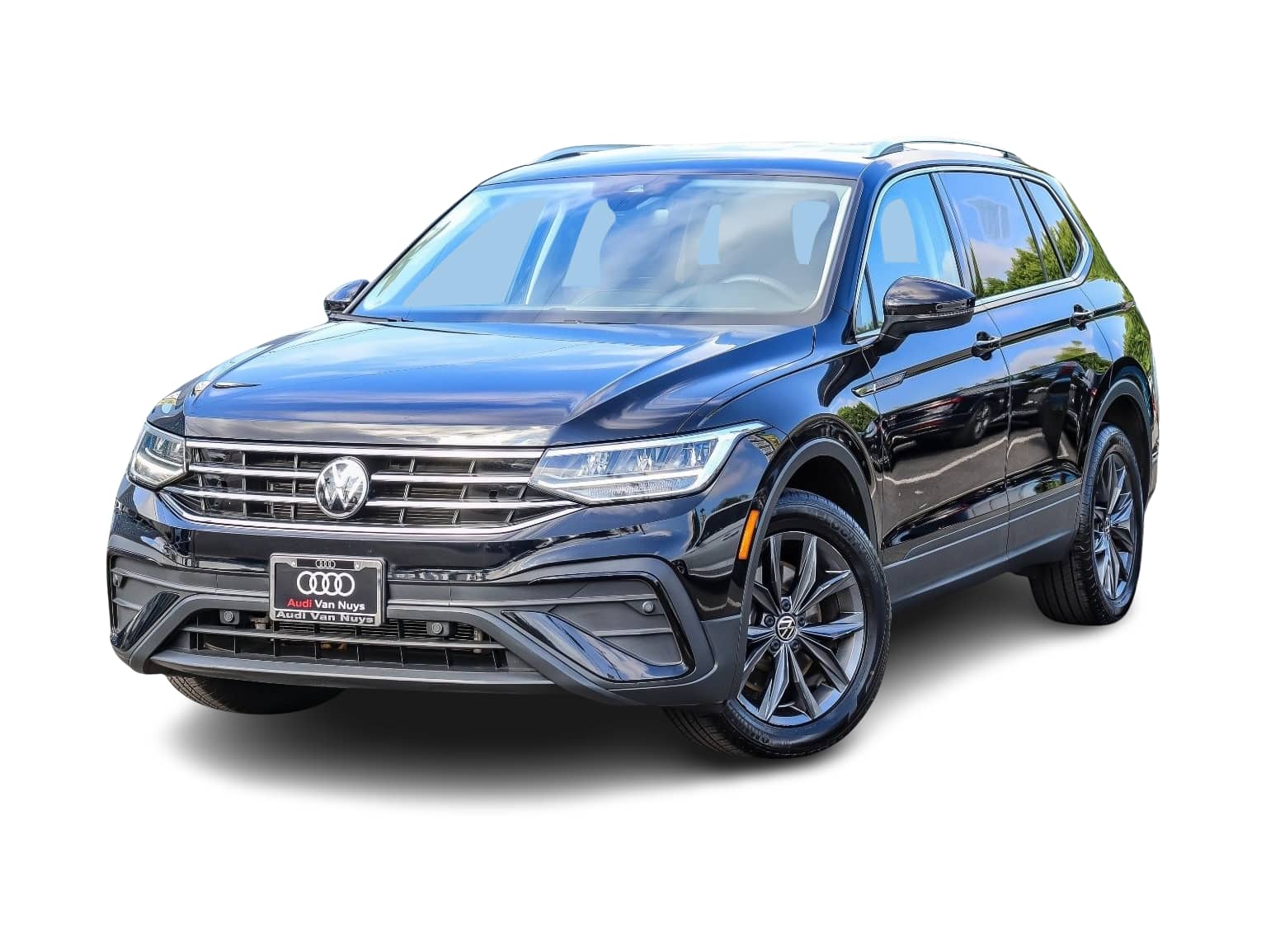 2023 Volkswagen Tiguan SE -
                  Sherman Oaks, CA