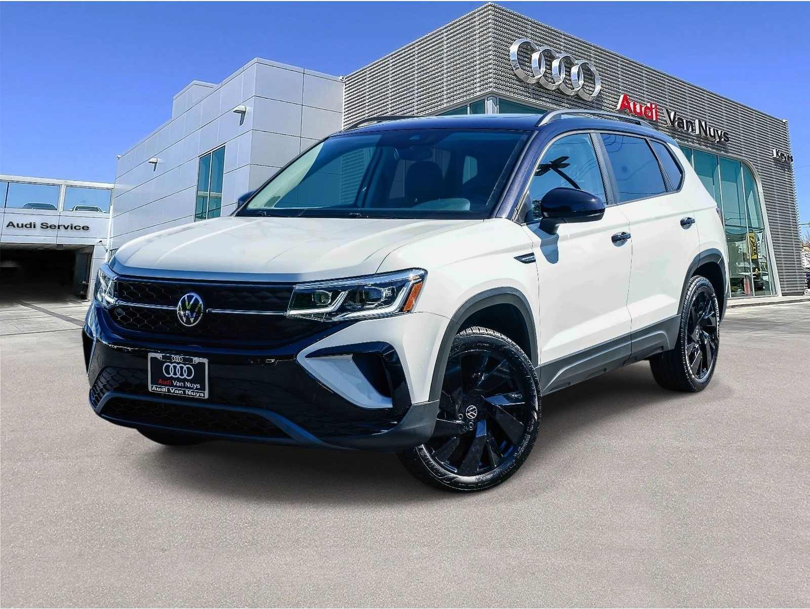 2024 Volkswagen Taos SE Black