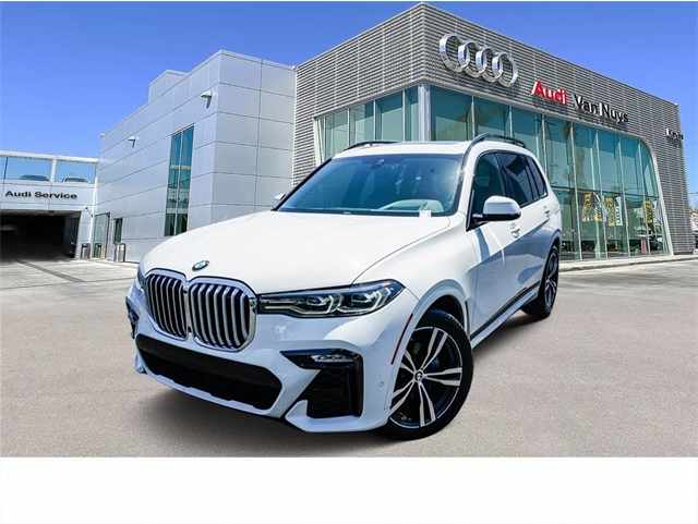 2021 BMW X7 40i