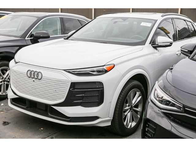 2025 Audi Q6 e-tron Premium