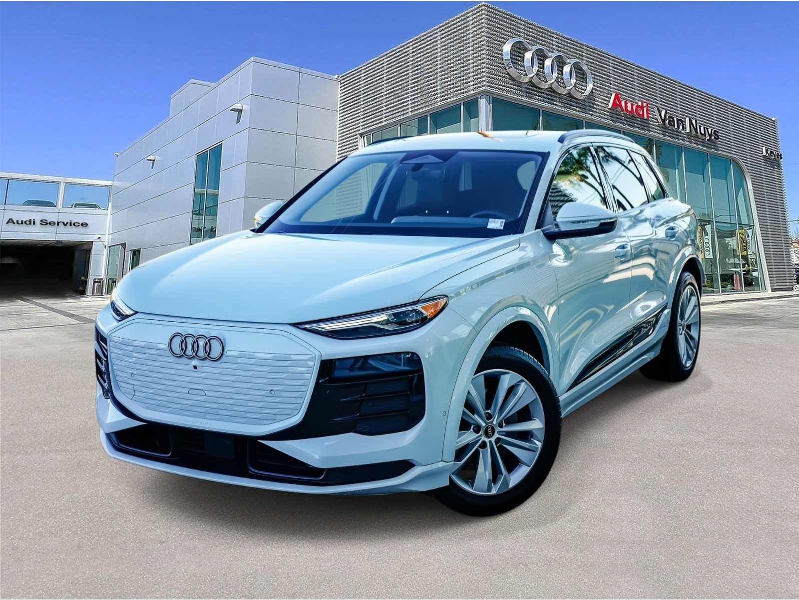 2025 Audi Q6 e-tron Premium