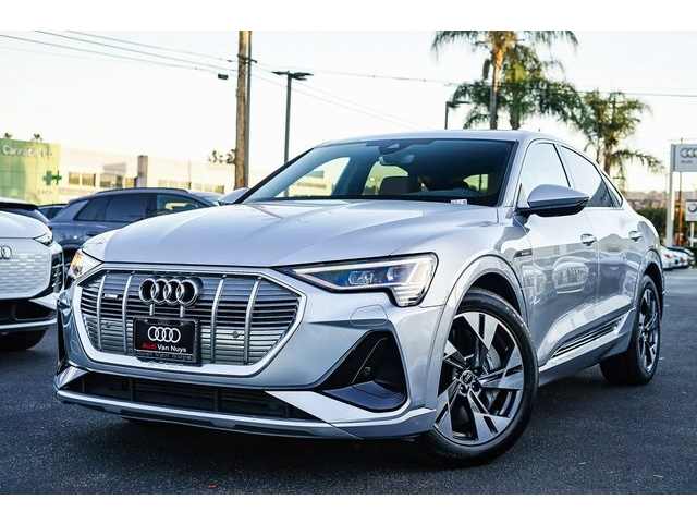 2022 Audi e-tron Sportback Premium's photo