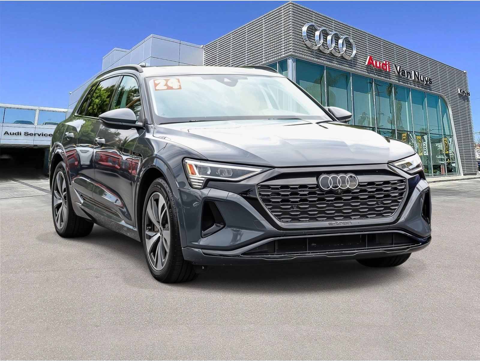 2024 Audi Q8 e-tron