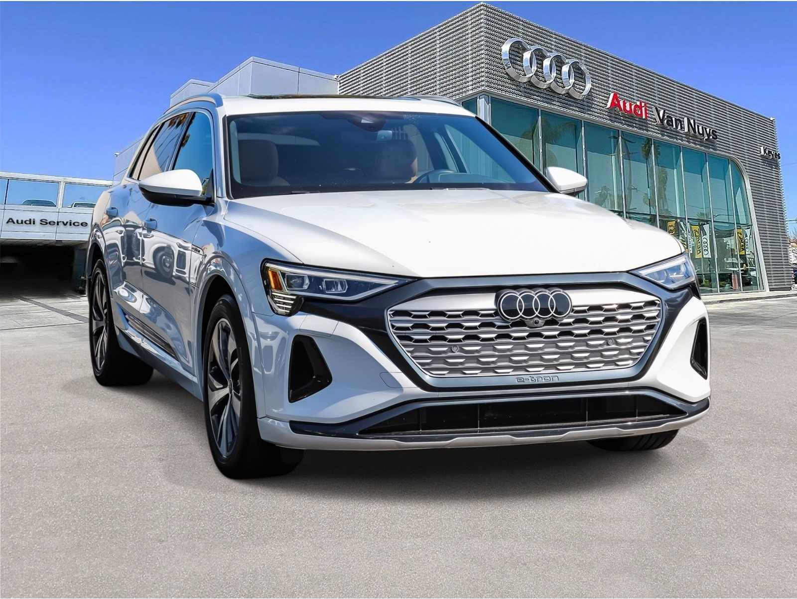 2024 Audi Q8 e-tron