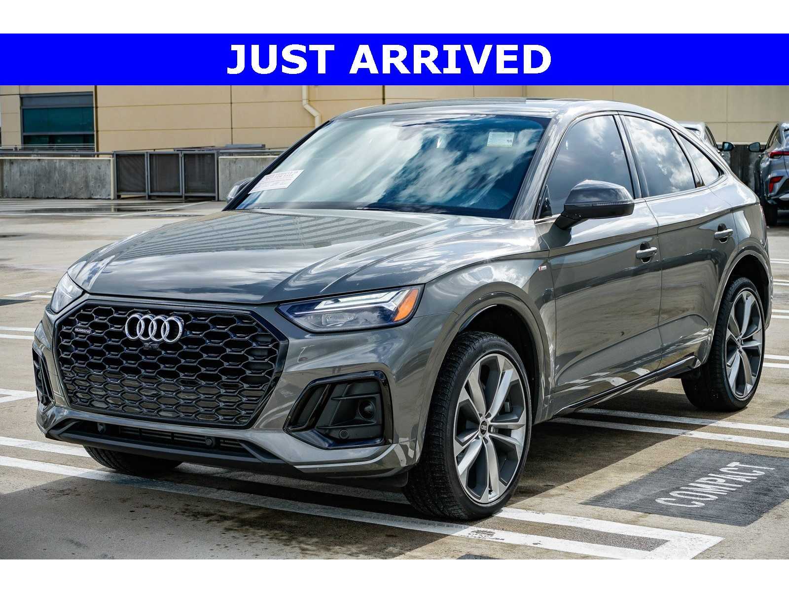 2023 Audi Q5 Sportback Premium Plus's photo