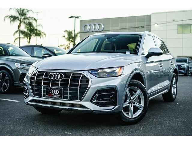 2023 Audi Q5 Premium's photo