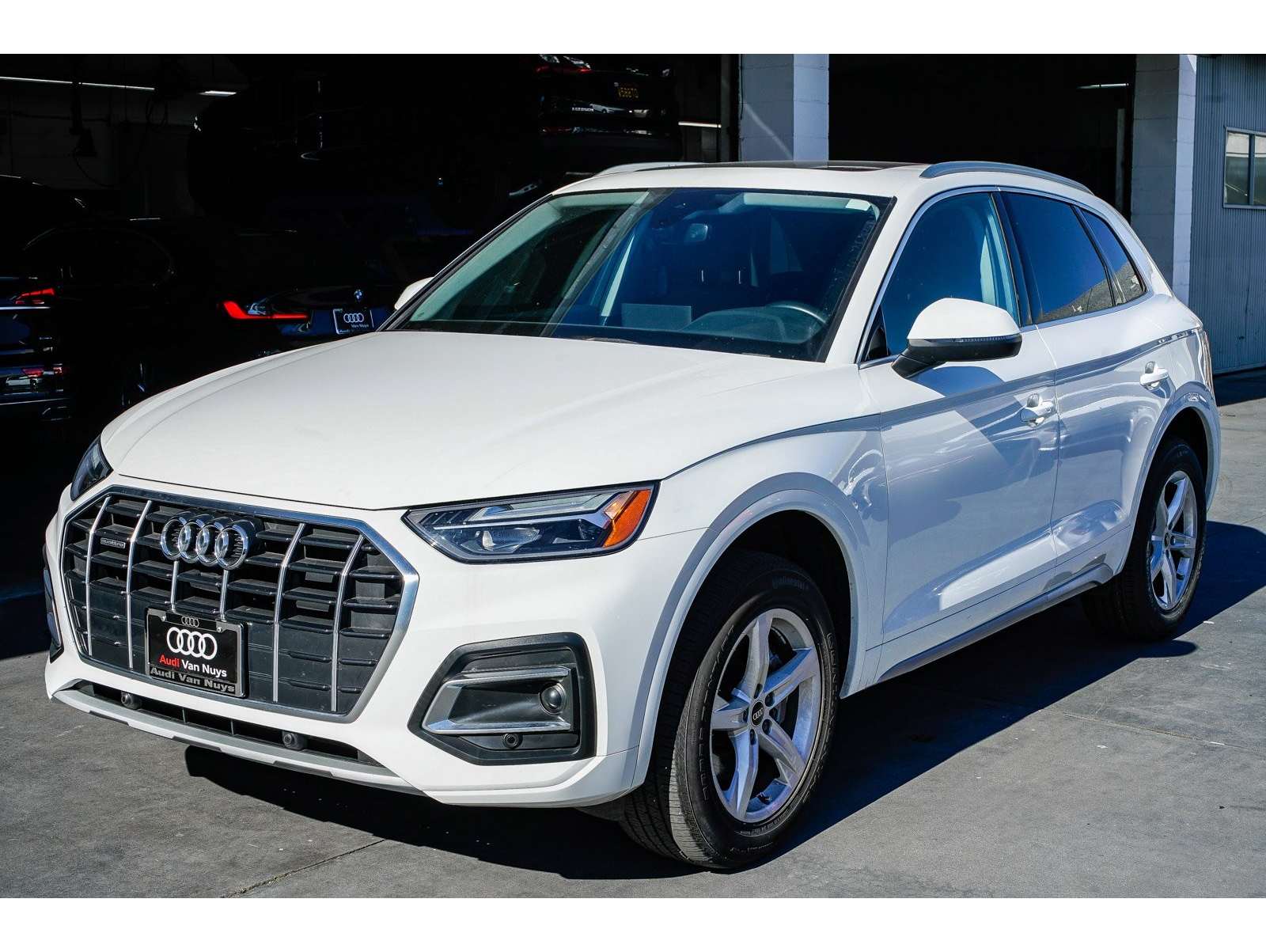 2023 Audi Q5 Premium's photo