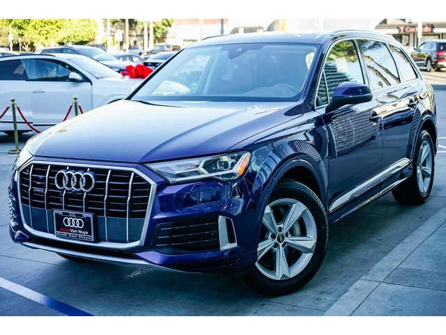 2022 Audi Q7 Premium's photo