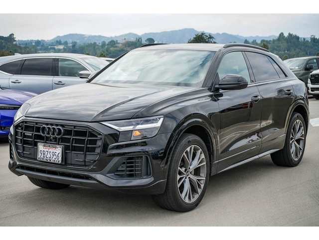 2022 Audi Q8 Premium