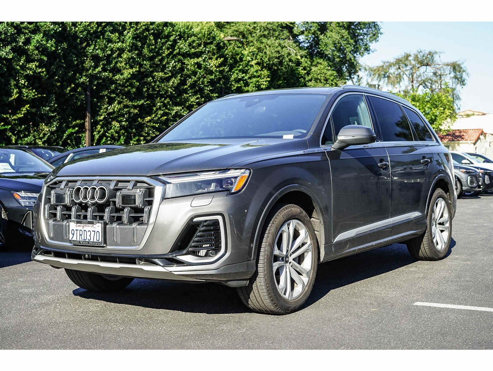 2025 Audi Q7 Premium's photo