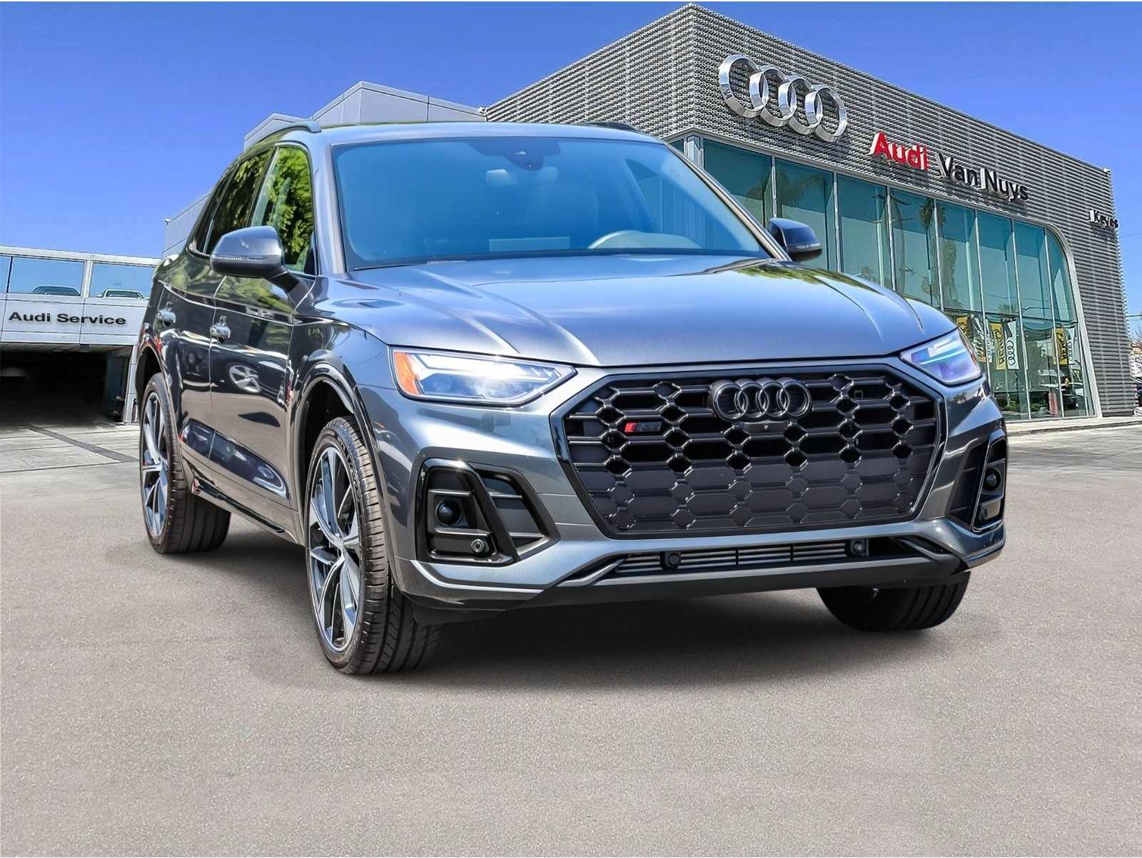 2023 Audi SQ5