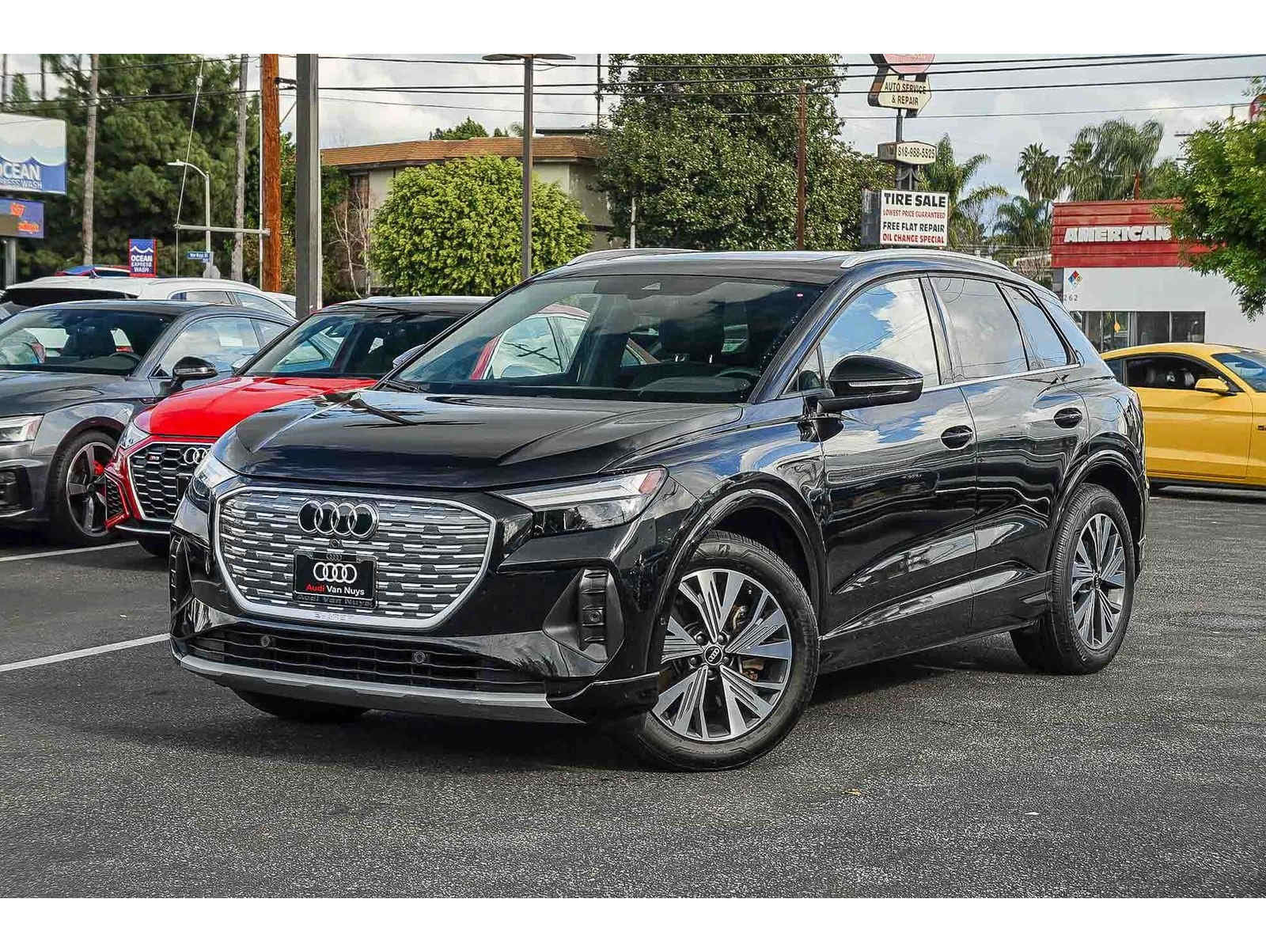 2023 Audi Q4 e-tron Premium Plus's photo