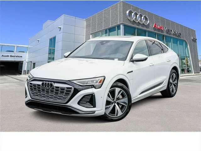 2024 Audi Q8 Sportback e-tron Premium Plus's photo