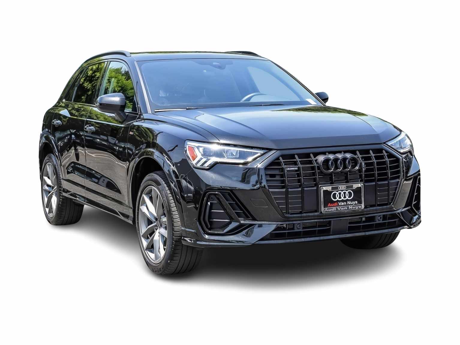 Thumbnail: 2025 Audi Q3 - 1