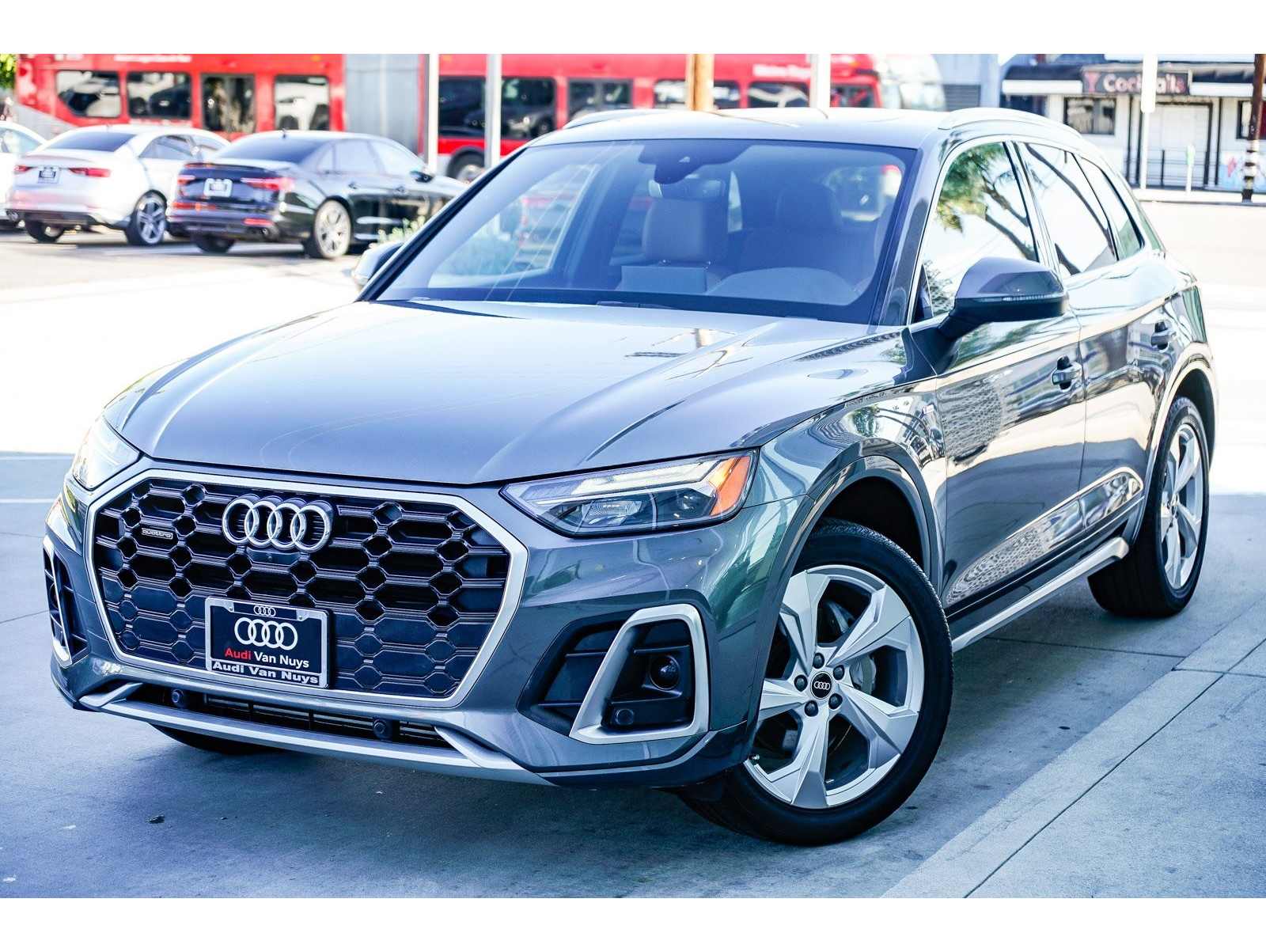 2022 Audi Q5 Premium Plus's photo