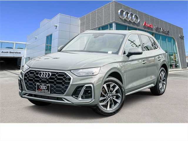 2023 Audi Q5 Premium Plus's photo