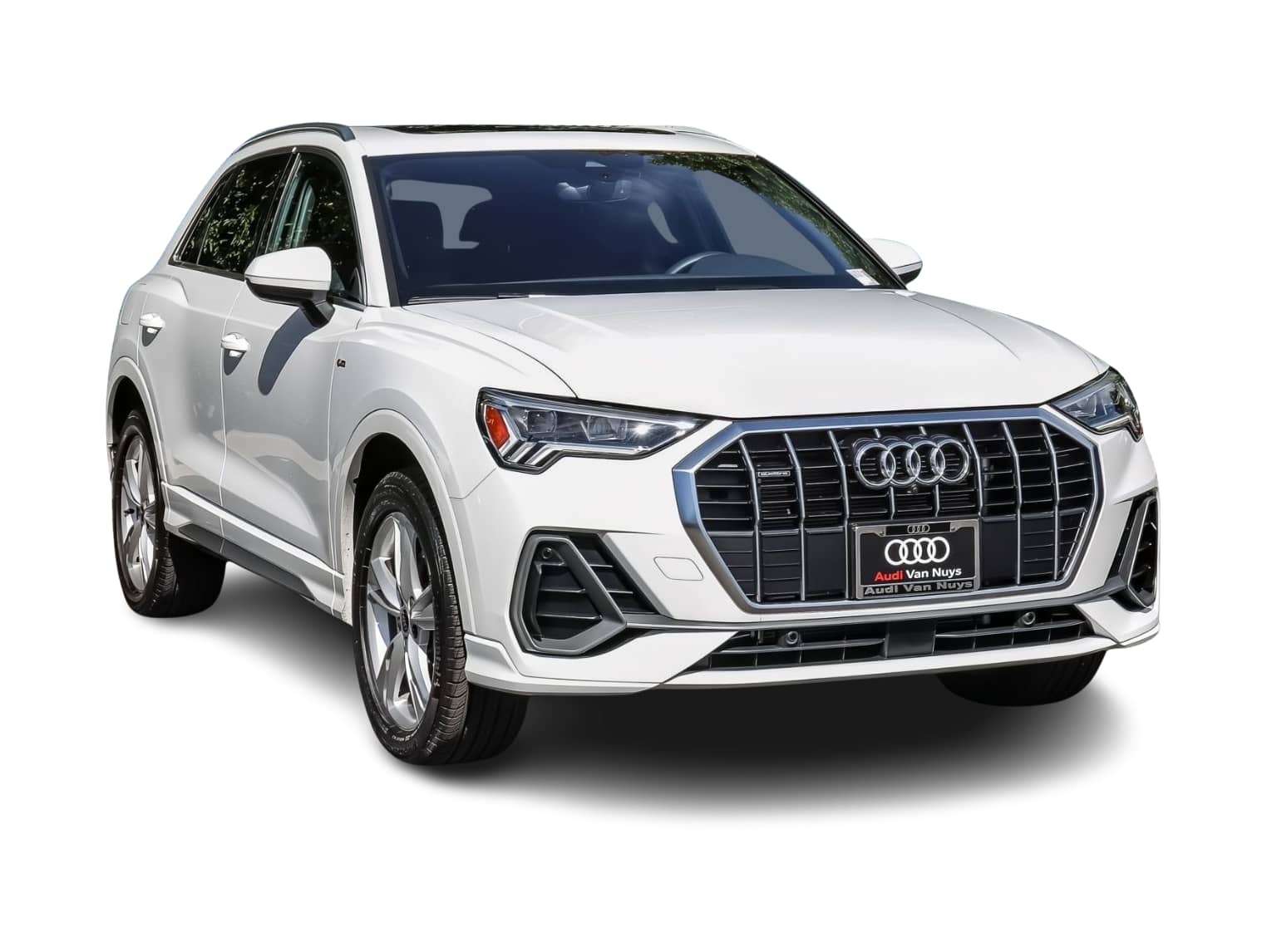 Thumbnail: 2023 Audi Q3 - 1