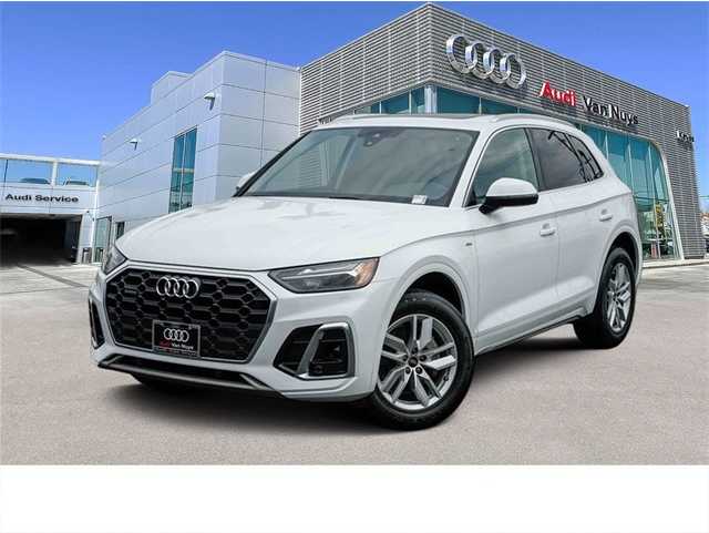 2022 Audi Q5 Premium's photo
