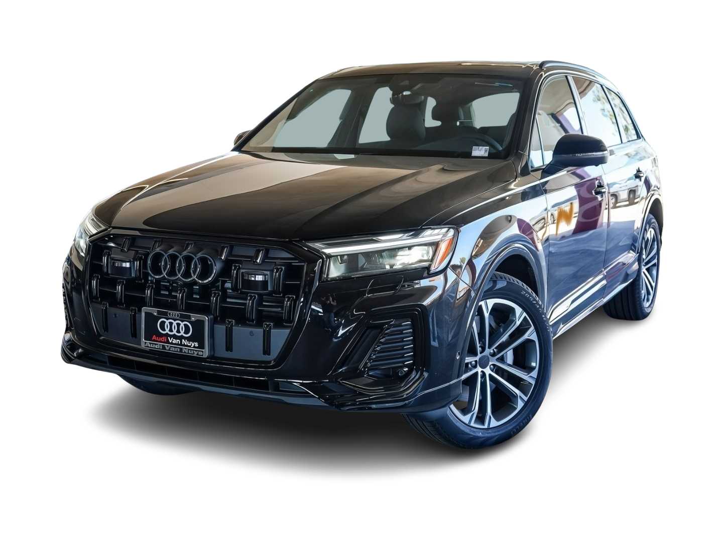 Thumbnail: 2026 Audi Q7 - 1