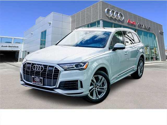2023 Audi Q7 Premium Plus's photo