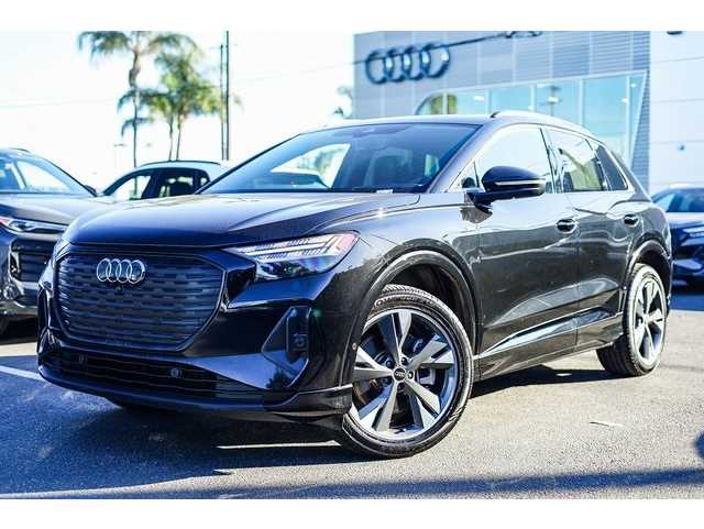 2024 Audi Q4 e-tron Prestige's photo