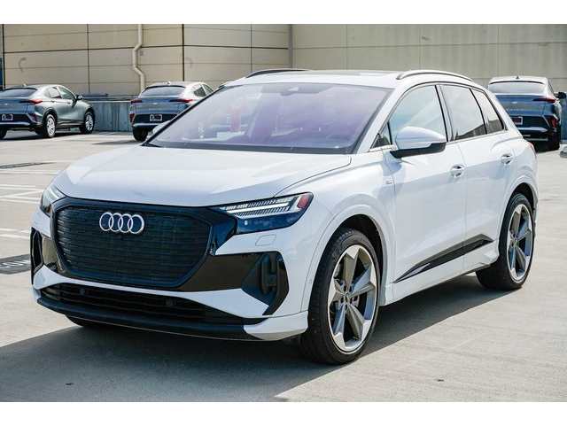 2024 Audi Q4 e-tron Prestige's photo
