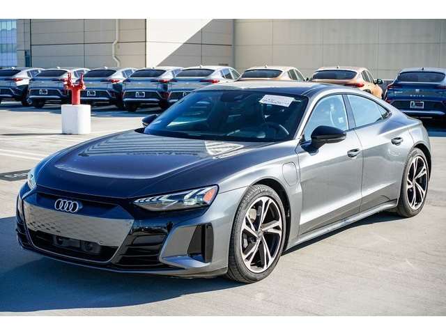 2023 Audi e-tron GT Premium Plus's photo