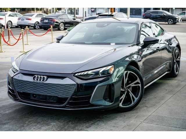2023 Audi e-tron GT Premium Plus's photo