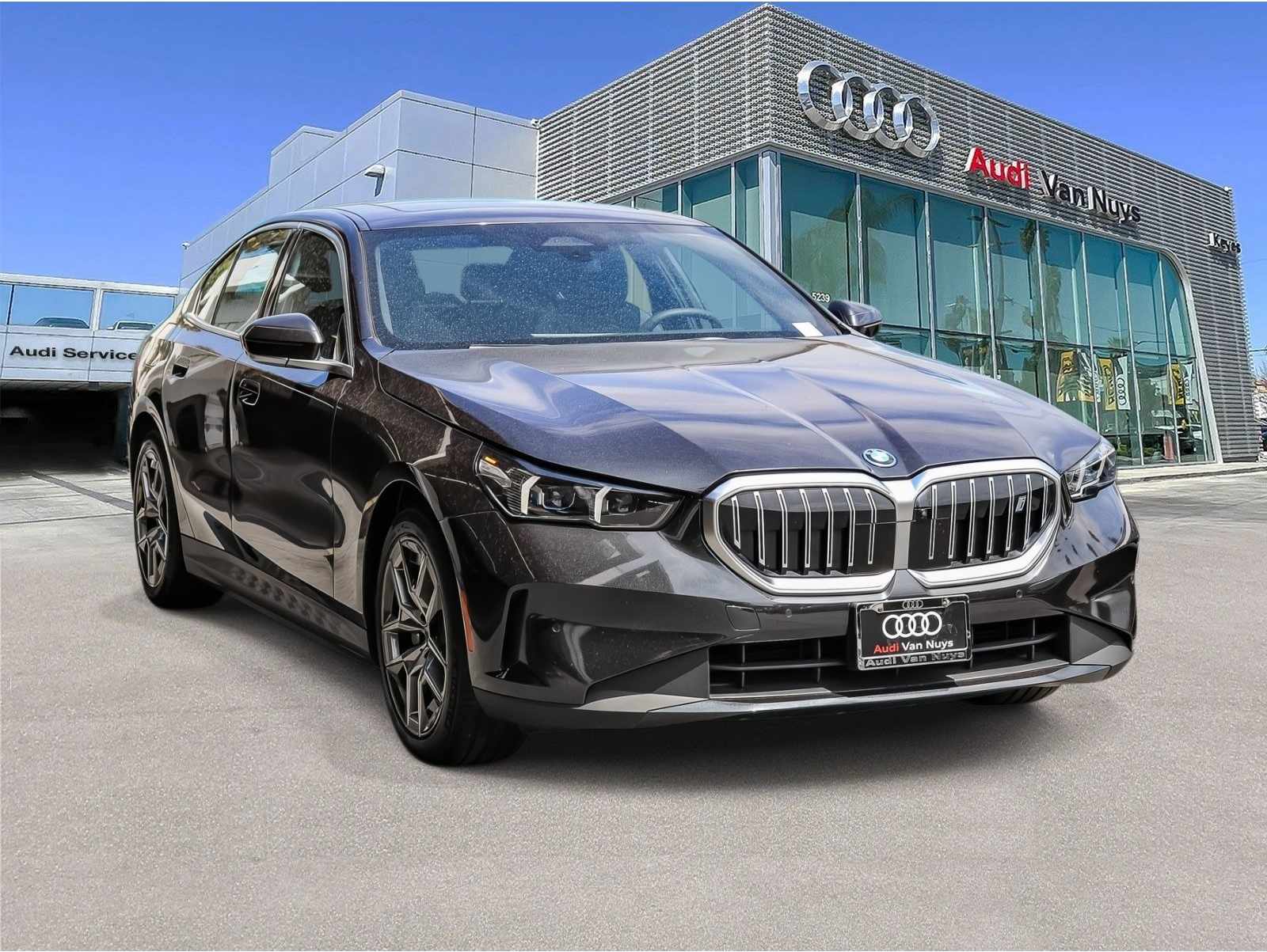 2024 BMW i5