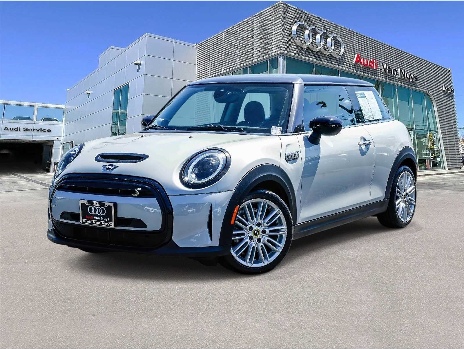 2023 MINI Hardtop 2 Door SE