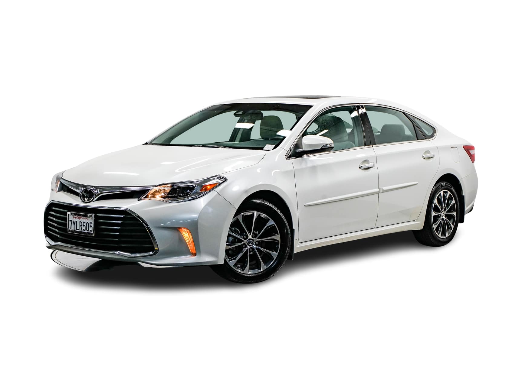 2017 Toyota Avalon XLE -
                Van Nuys, CA