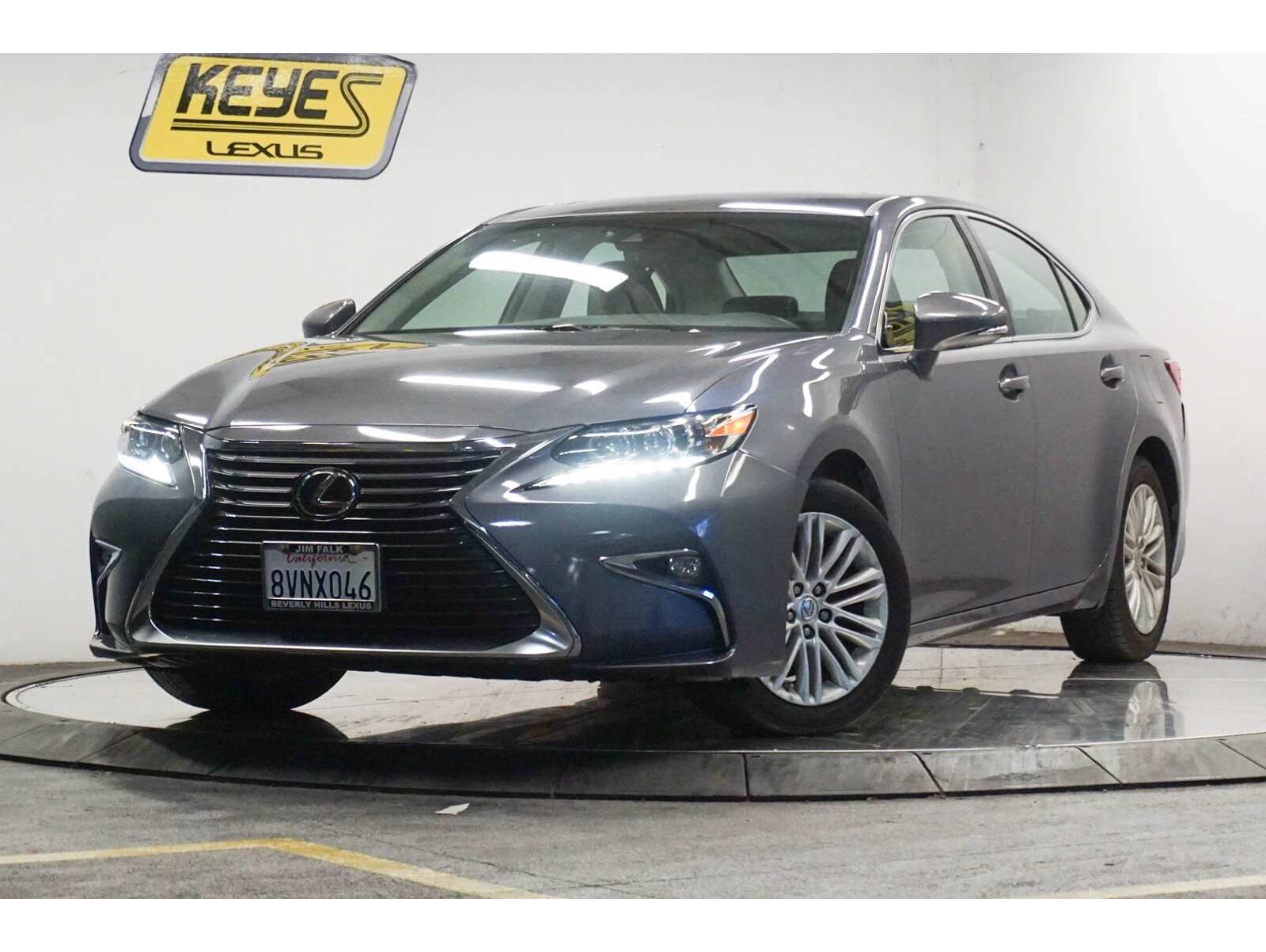2017 Lexus ES 350's photo