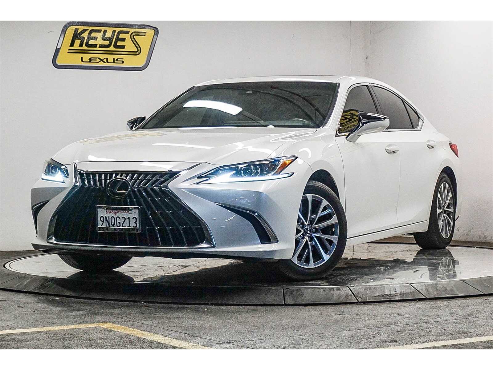 2023 Lexus ES 350's photo