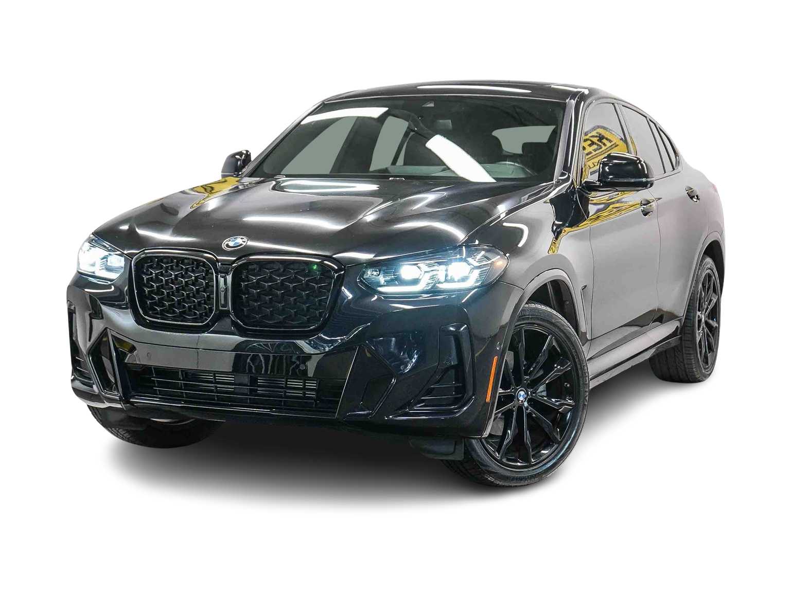 Thumbnail: 2023 BMW X4 - 1