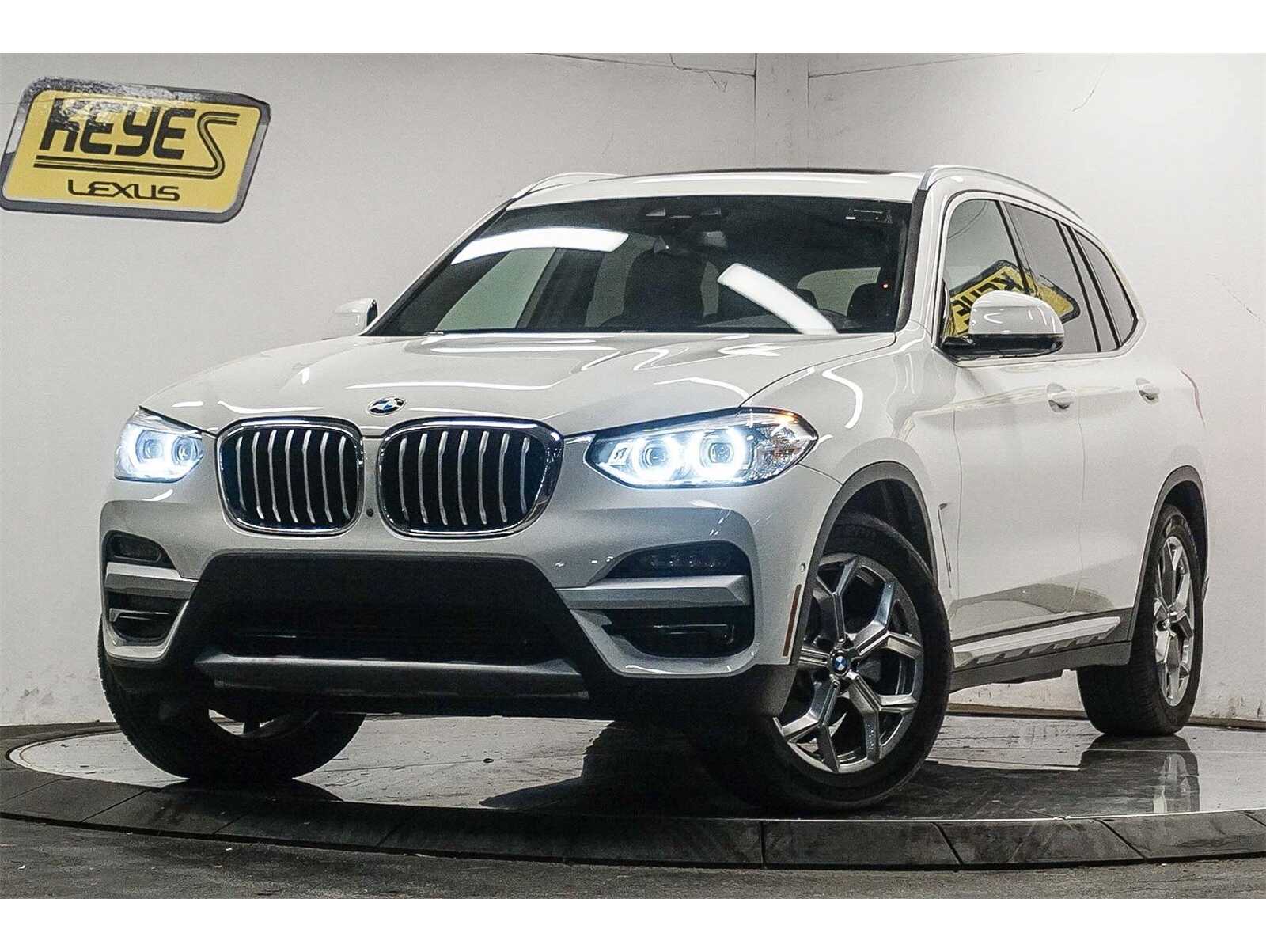 2021 BMW X3 30i's photo