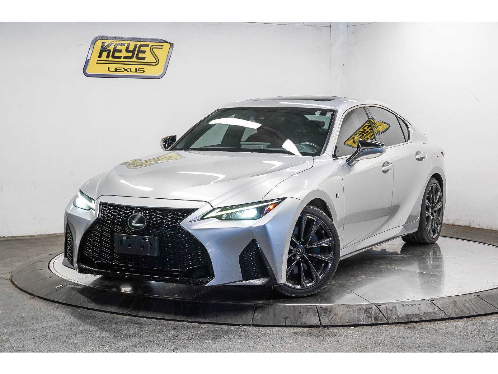 2021 Lexus IS