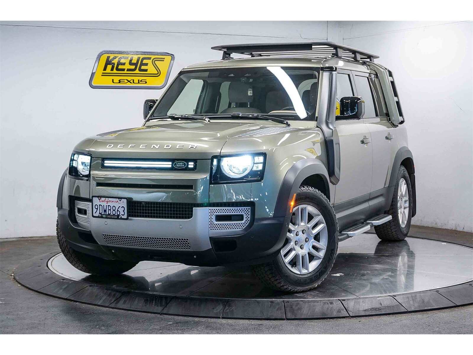 2023 Land Rover Defender S's photo