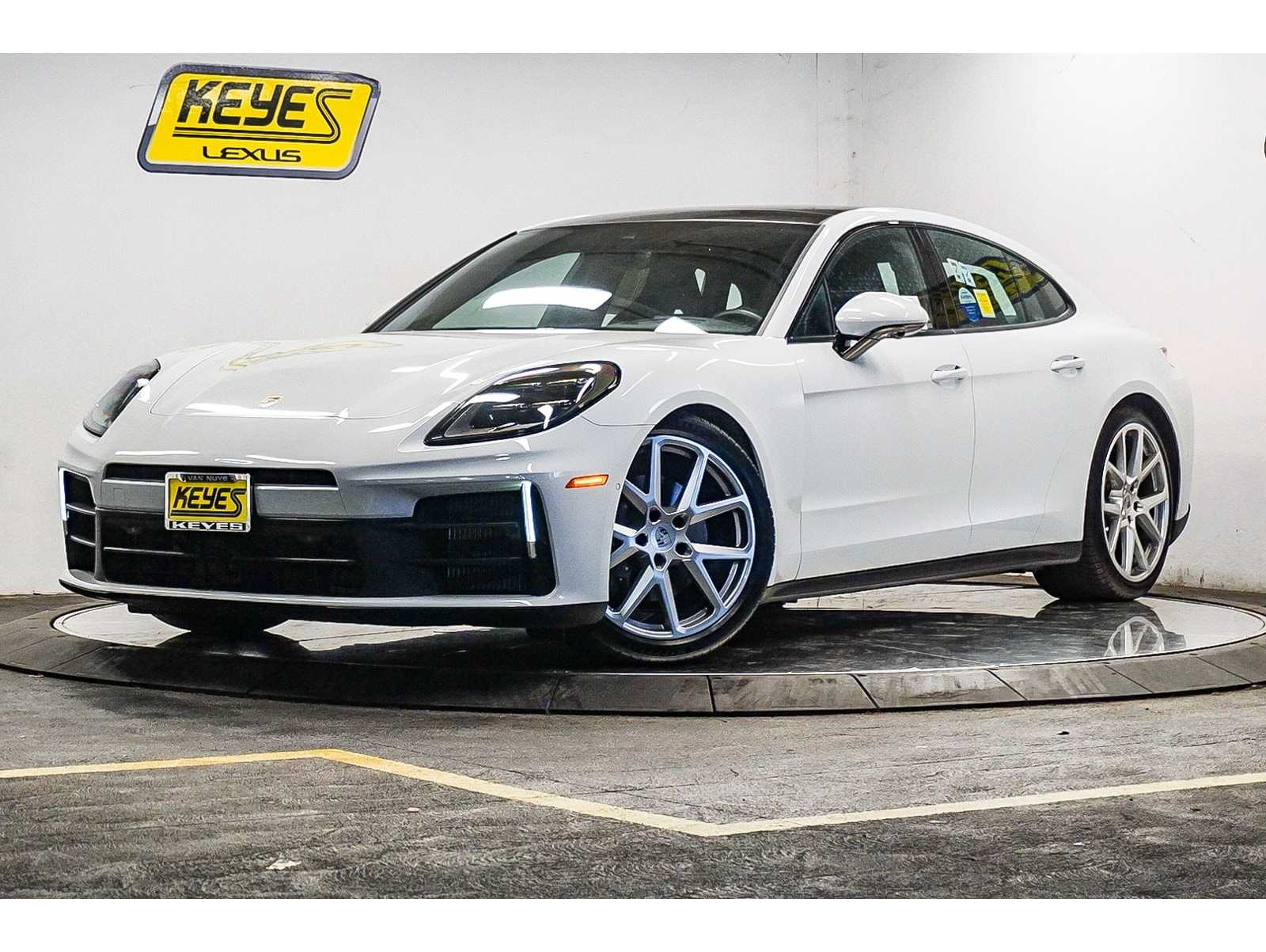 2024 Porsche Panamera Base