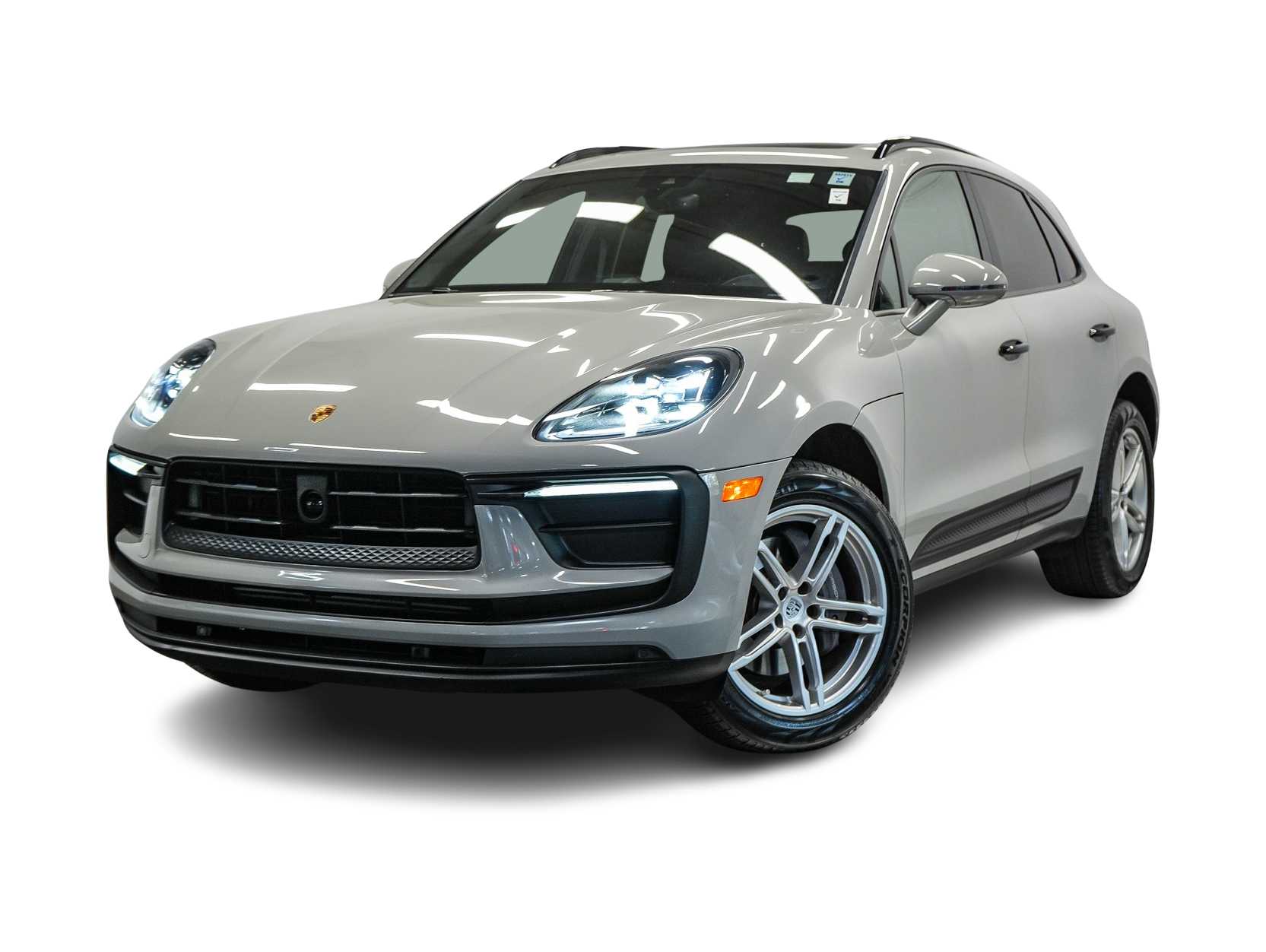 2022 Porsche Macan Base -
                Van Nuys, CA