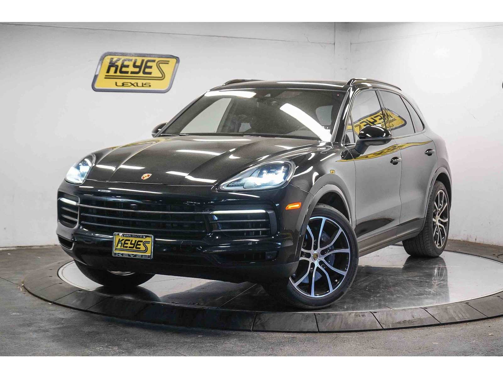 2023 Porsche Cayenne Base