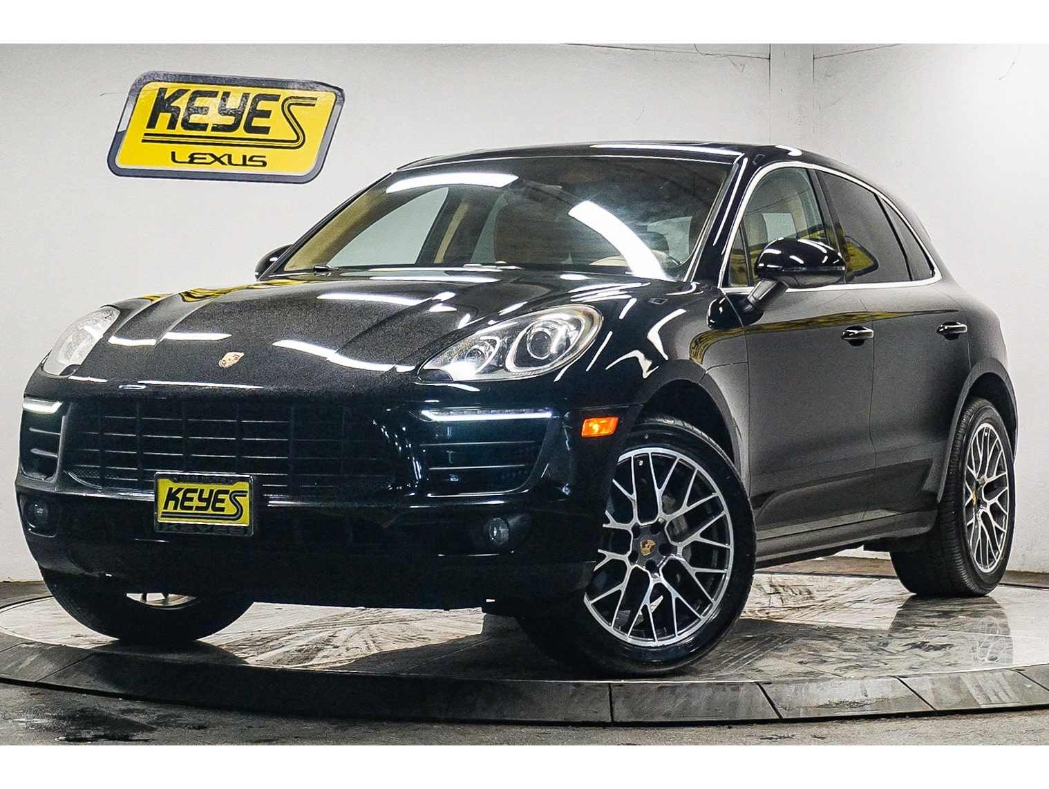 2015 Porsche Macan S's photo