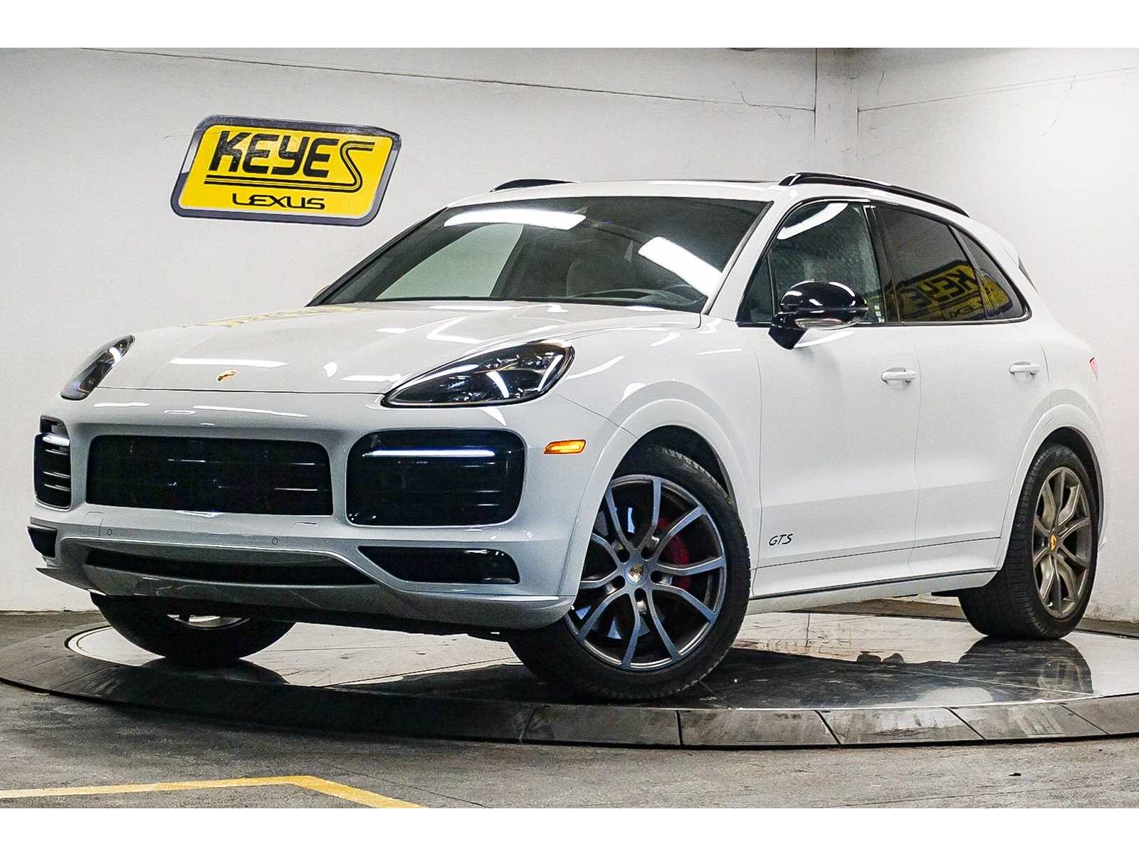 2023 Porsche Cayenne GTS