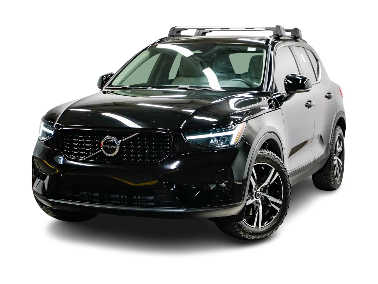 2023 Volvo XC40 B5 Plus -
                Van Nuys, CA