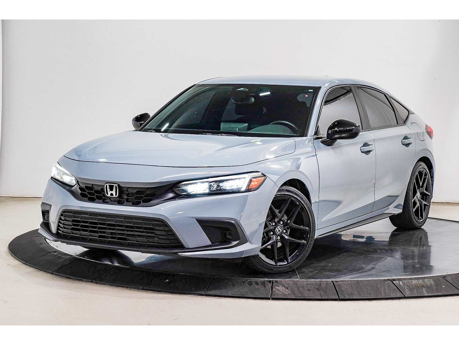 2024 Honda Civic Hatchback Sport's photo