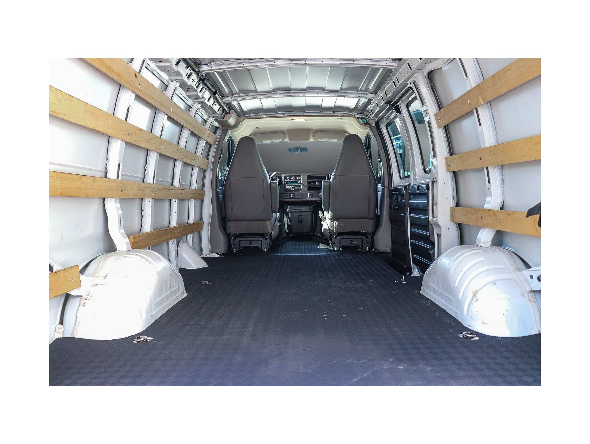 2024 Chevrolet Express 2500 -
                  Van Nuys, CA