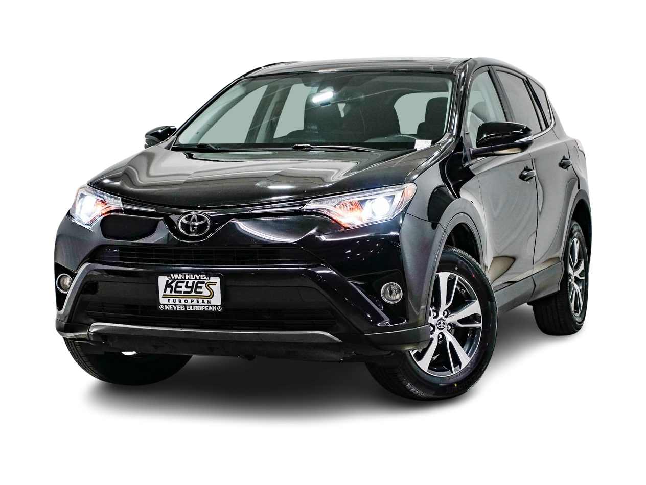 2018 Toyota RAV4 XLE -
                Van Nuys, CA