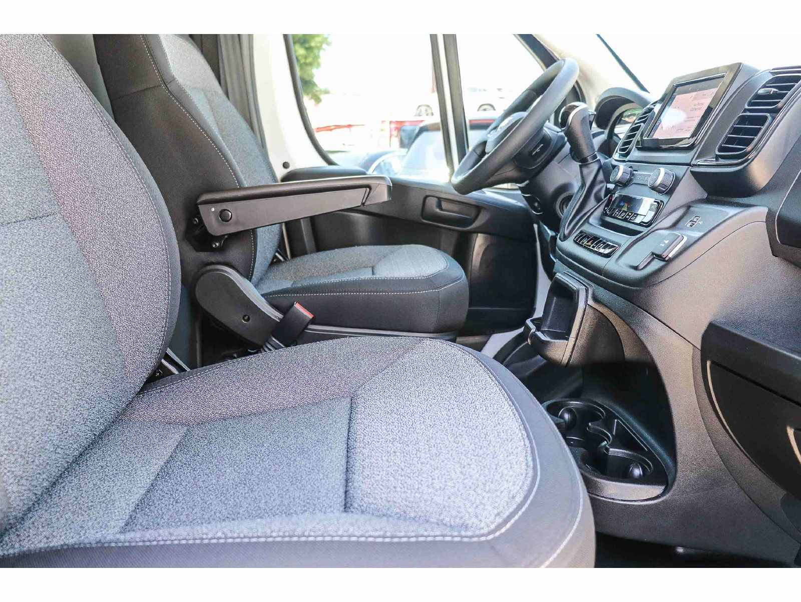 2026 RAM ProMaster Cargo Van Tradesman