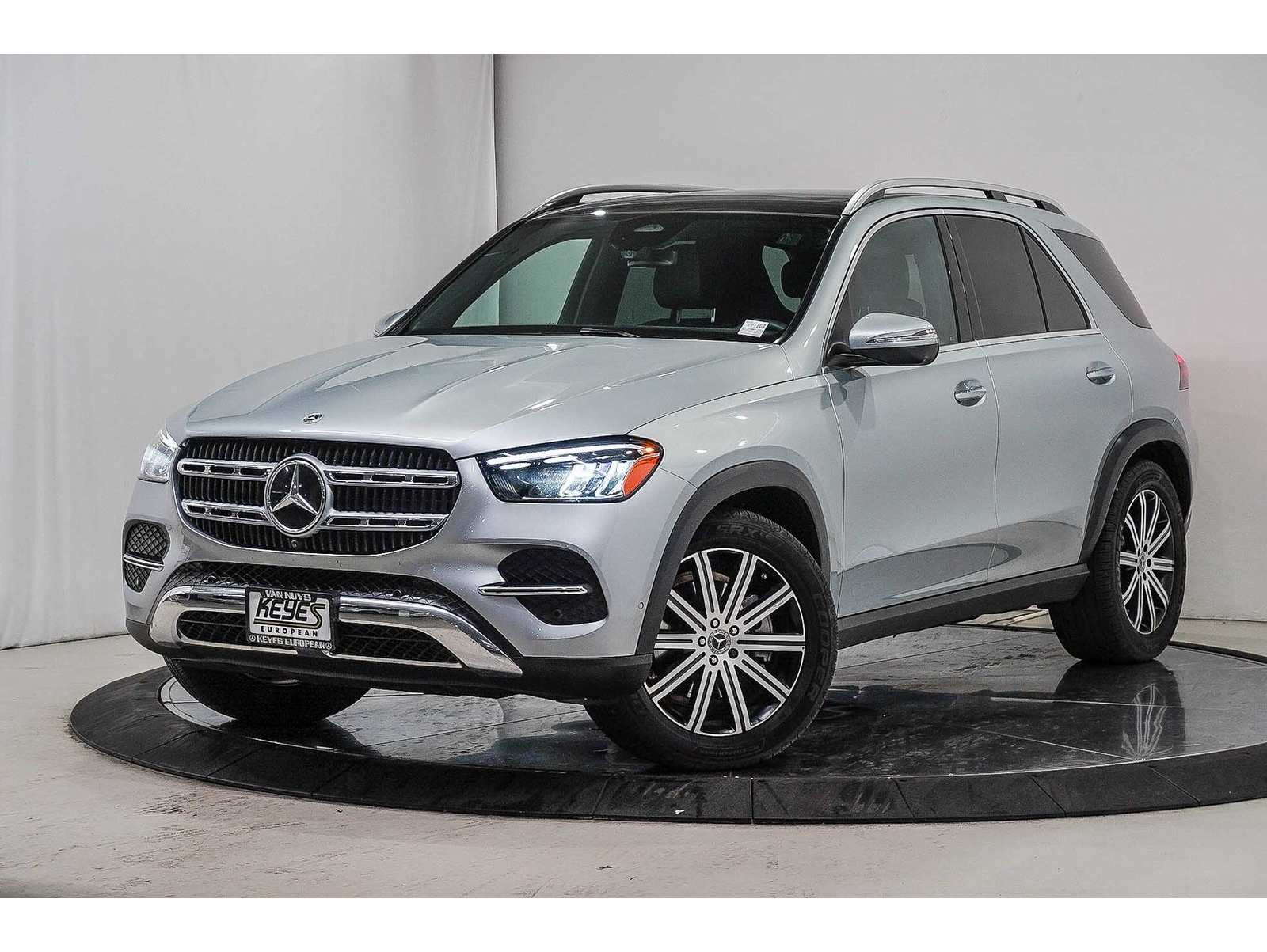 2025 Mercedes-Benz GLE GLE350's photo