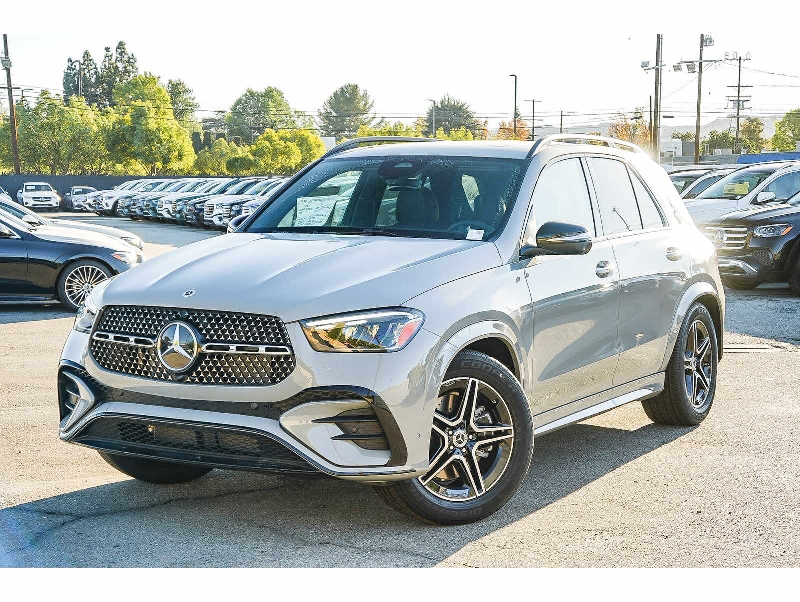 2026 Mercedes-Benz GLE Base's photo