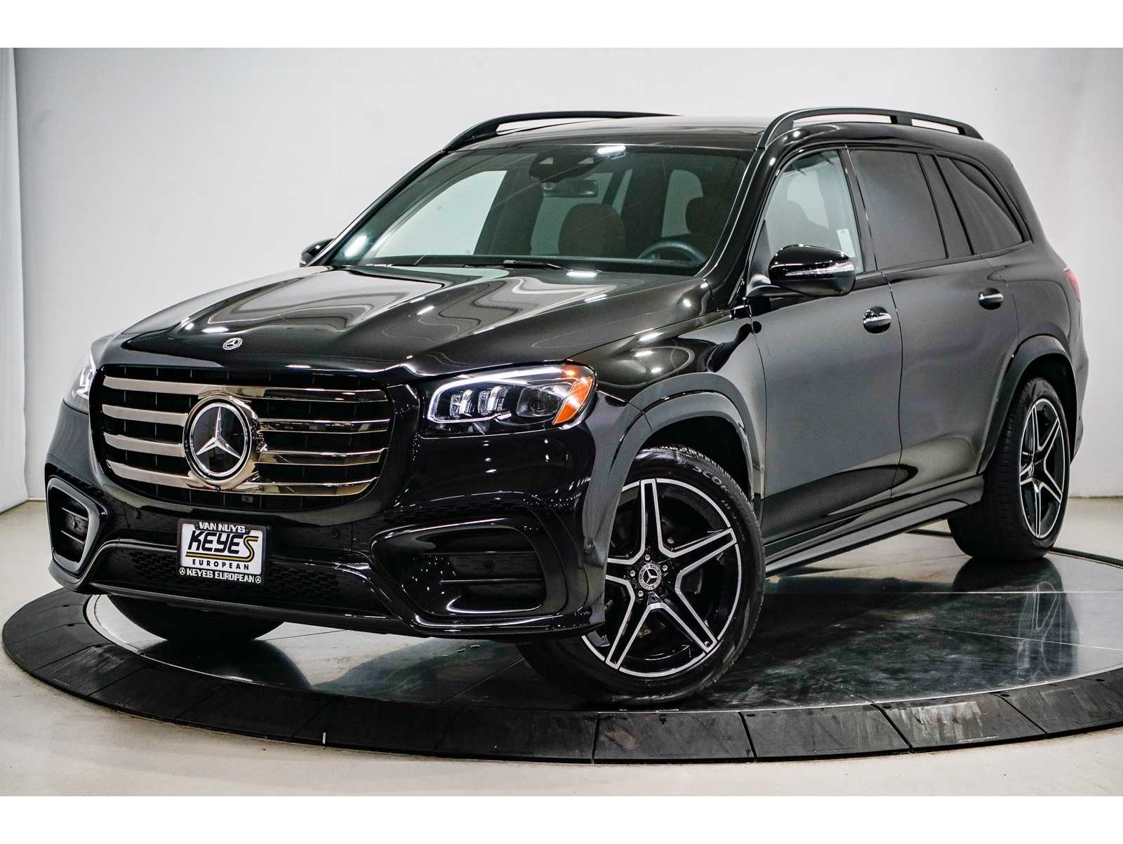 2025 Mercedes-Benz GLS Base's photo